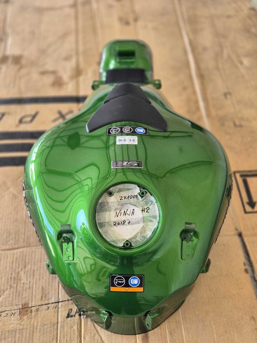 Резервоар за Kawasaki Z1000, Z900, Z650, MT-09, MV Agusta джанта ZX125