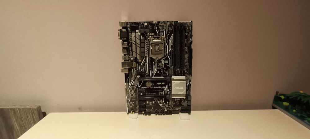 Продавам процесор Intel pentium g4560 и дъно asus prime h270 plus