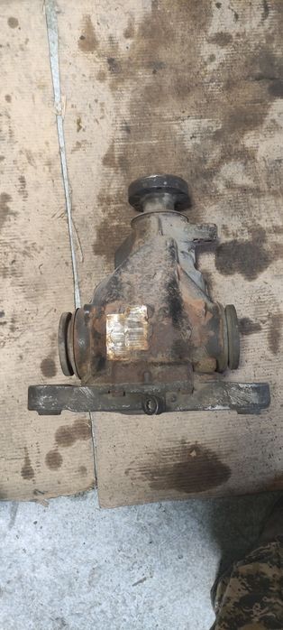 Продам задний редуктор BMW E39