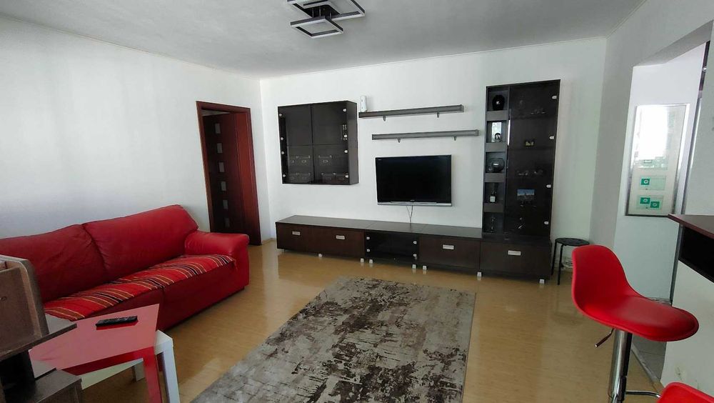 Inchiriez Apt 3 camere, Dristor, la metrou