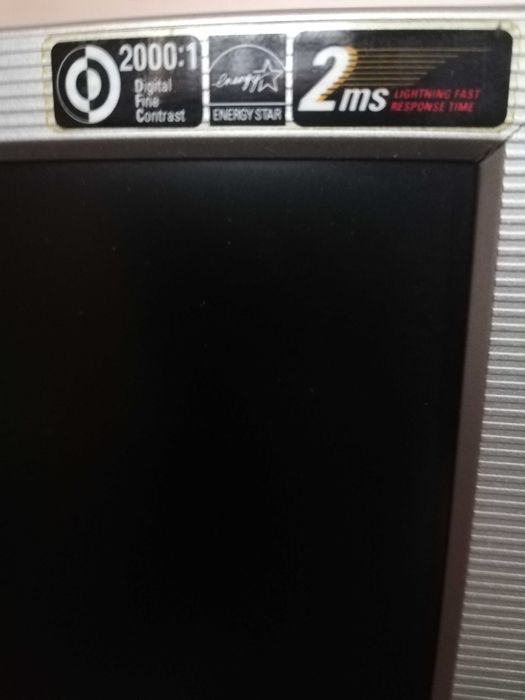 Монитор LG Flatron  1953TR