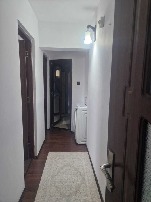 Apartament de vânzare cu 3 camere renovat în Urziceni, Ialomița