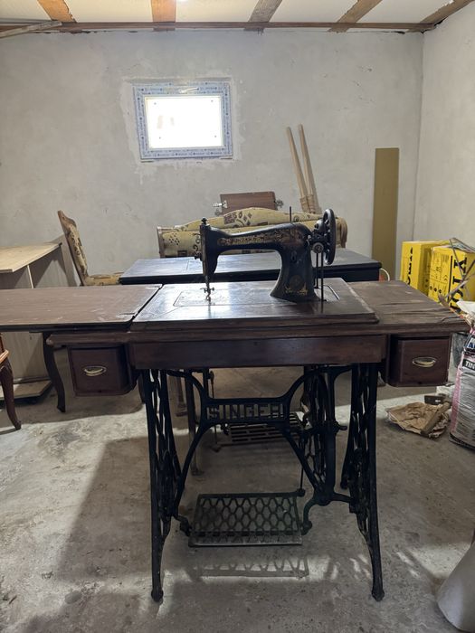 Mașina de cusut Singer în stare de functionare