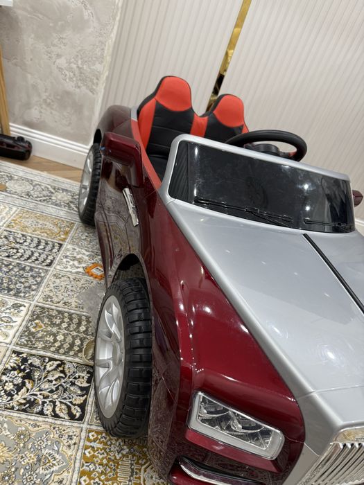 Продаю детскую машину