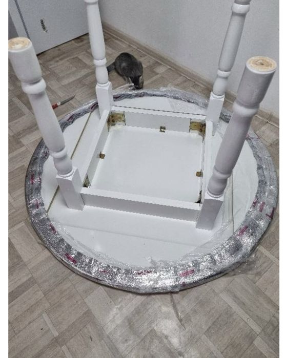 Обеденный стол дерево