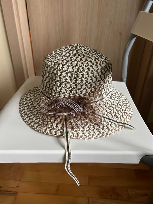 Лятна плажна шапка