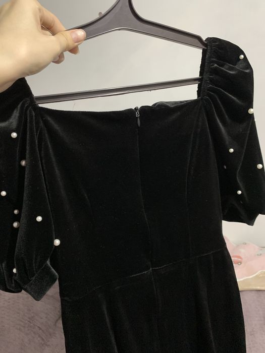 Платье, одевалось 1 раз