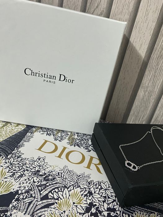 Lănțișor Dior dama
