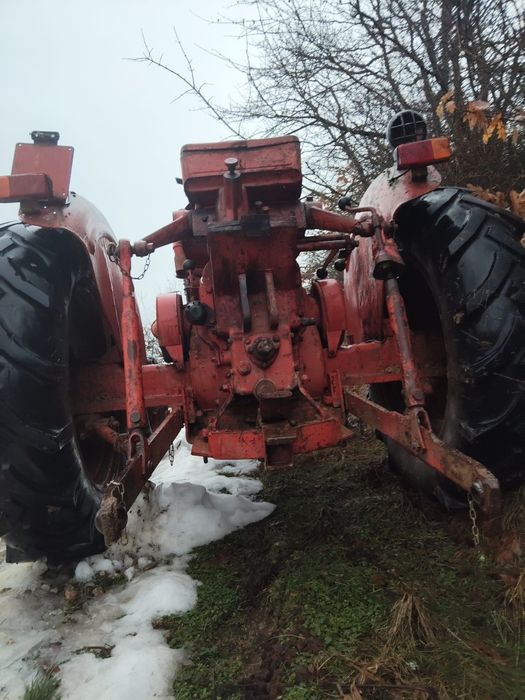 Vand tractor in stare buna de functionare