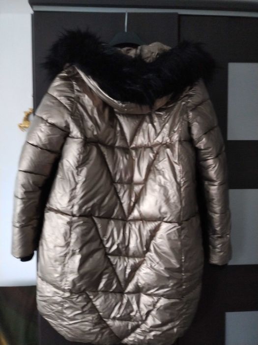 vand haina groasa de iarna, din fas, mar. 42