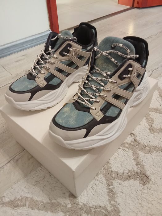 Guess обувки НОВИ