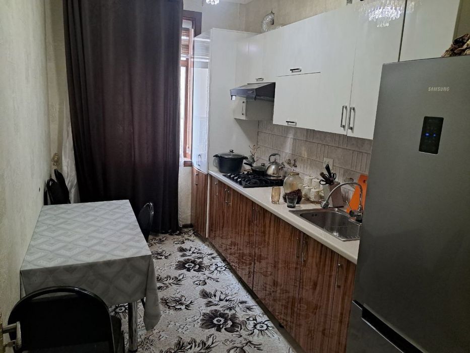 2 хонали уй сотилади 2 этаждан