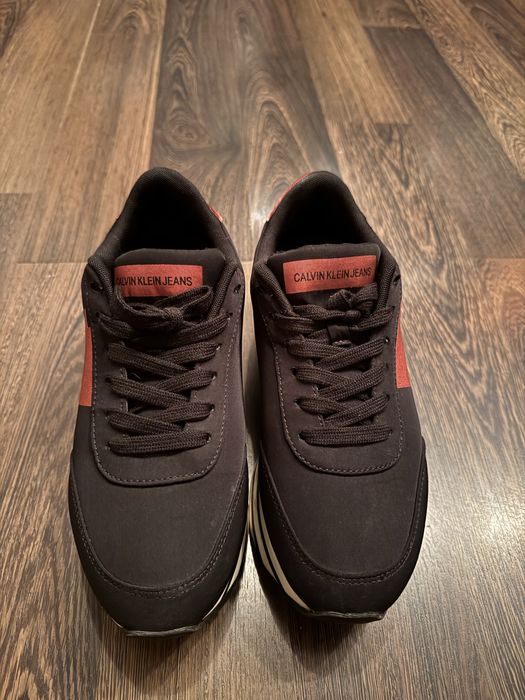 Calvin Klein кецове  37