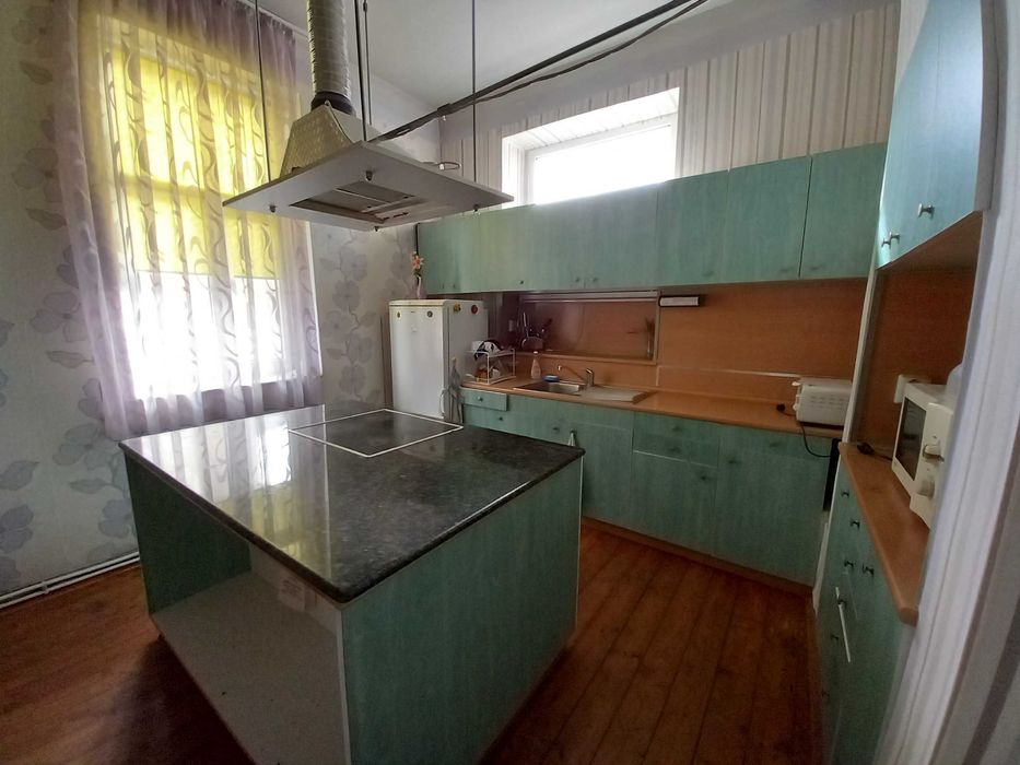 Етаж от КЪЩА в топ център, гр. Хасково