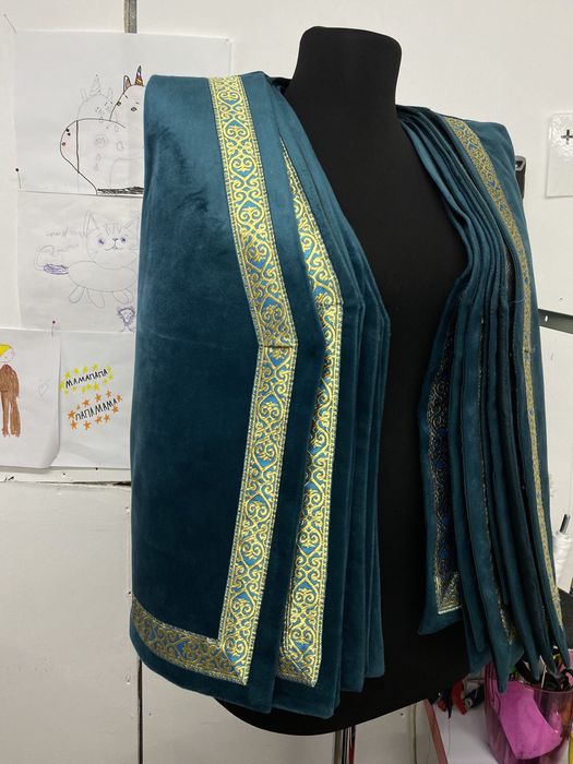 Национальные желетки продам на заказ