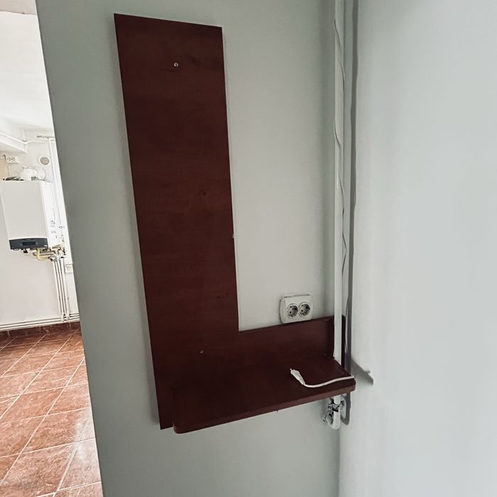 Mobilier bucatarie +hol +masă !