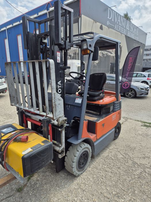 Stivuitor electric toiota