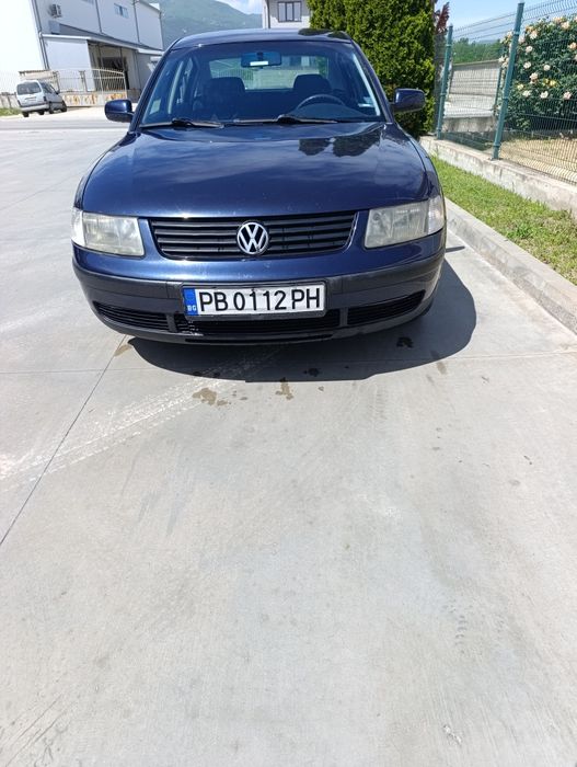 Продавам Пасат 1.8 Турбо 150