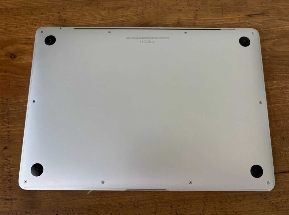 Polniy Komplekt m1 air 8/256 Srochna sotiladi