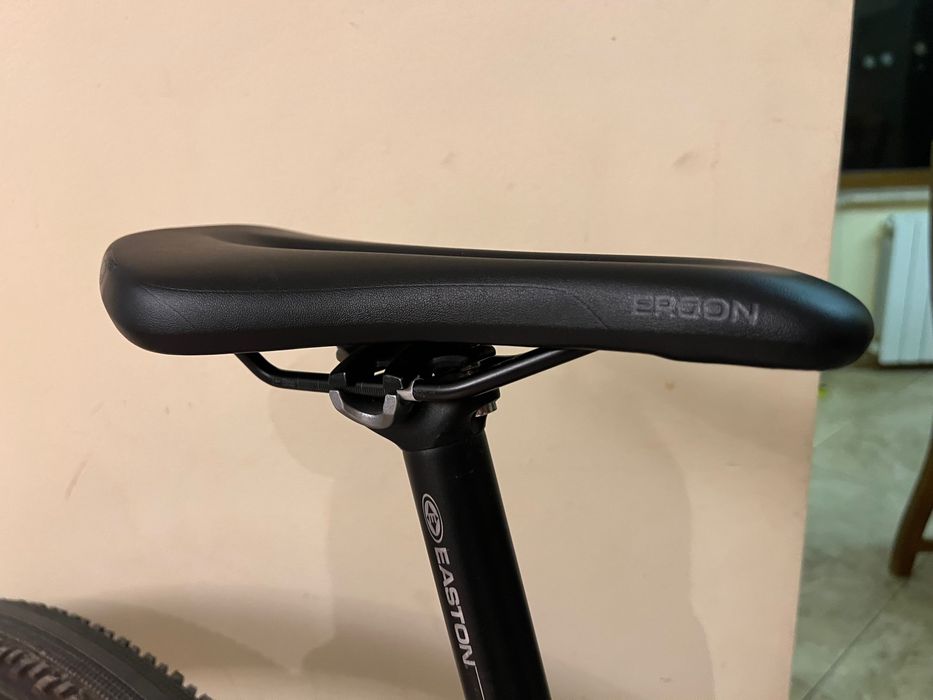 Sa bicicleta Ergon enduro SM10