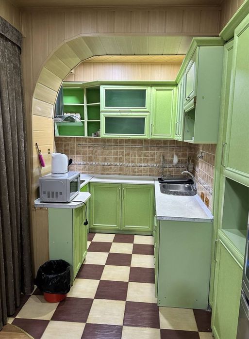 Ойбек Продаётса 3/3/4 метро Ойбек 77кв.м