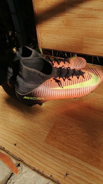 Vând chete de fotbal,  copii