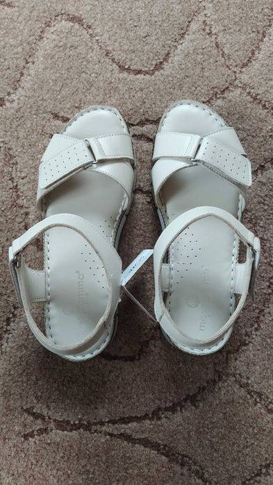 Дамски ортопедични сандали от естествена кожа - нови и носени веднъж