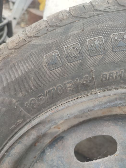 Диск с резиной 14