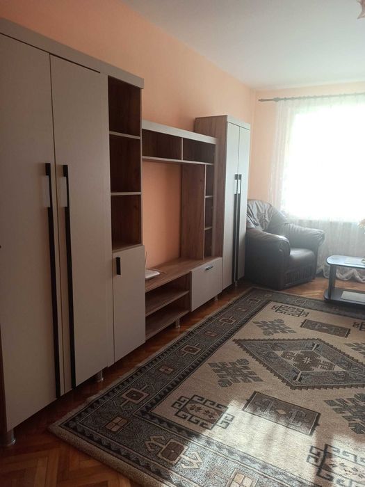 Apartament de închiriat