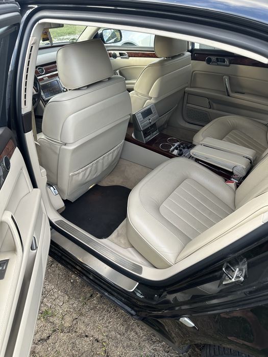 Volkswagen Phaeton facelift 4 locuri