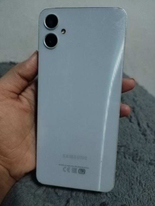 Продам Samsung A05