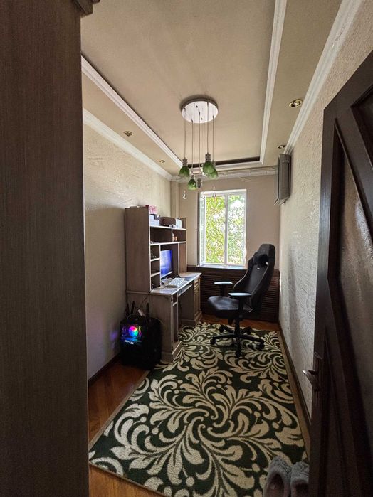 4/3/9, м. Миллийбог, Дружба Народов, 96 м², авторский ремонт, мебелью