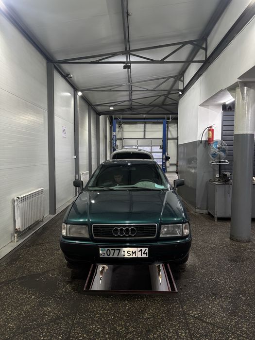 Audi 80 b4 1993года