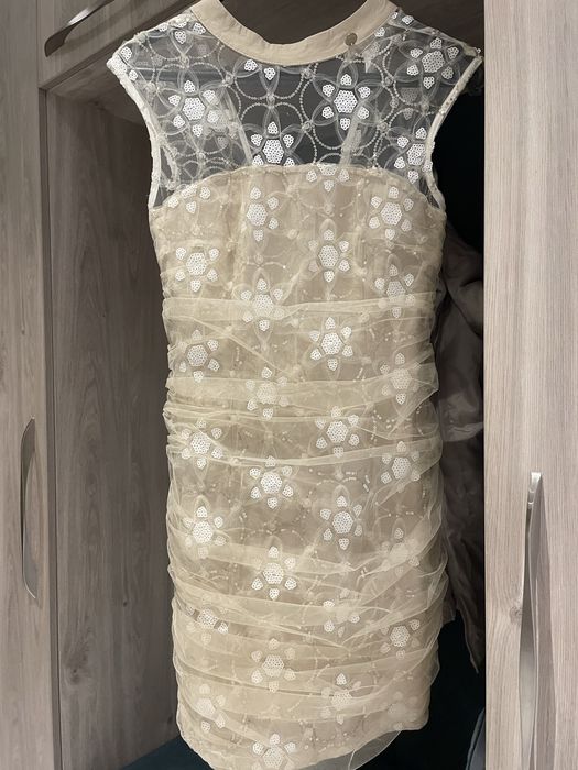 Официална рокля Lucy