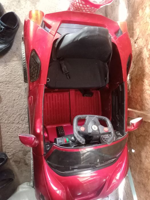 Продам детскую машину