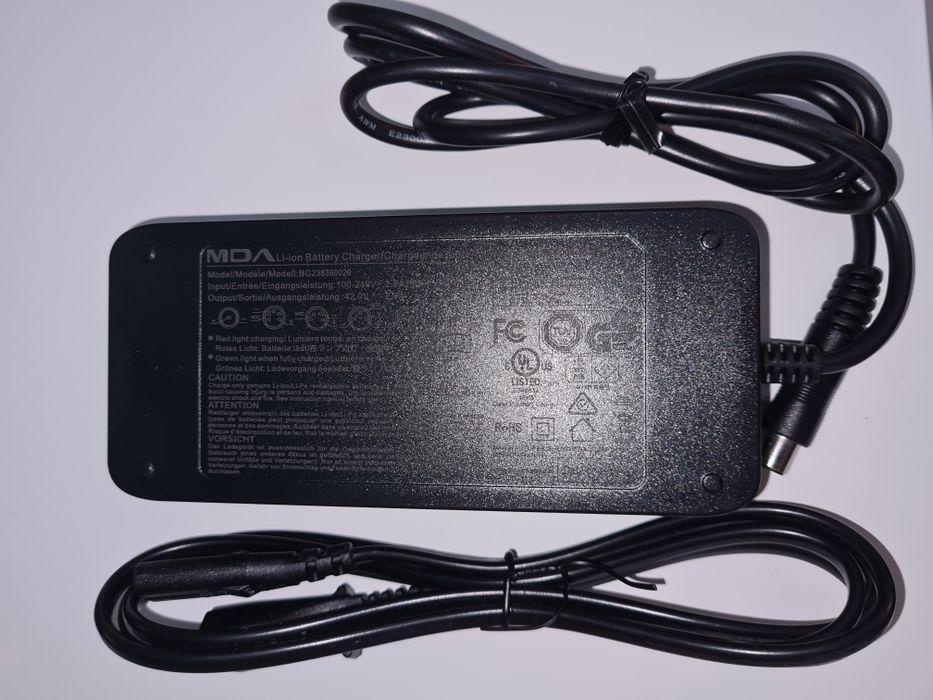 Incarcator original trotineta Xiaomi/Ninebot      42V / 2.0 A