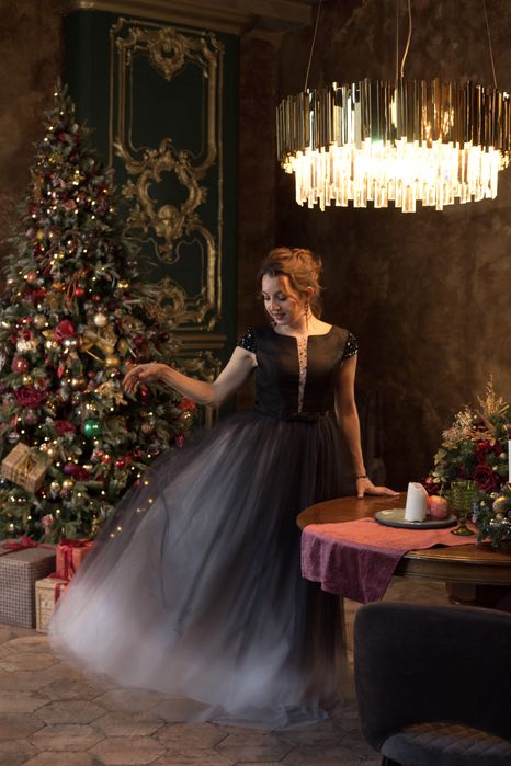 Красивое, пышное вечернее платье