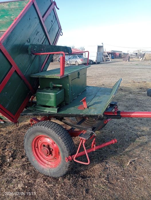 Platforma basculanta de vanzare