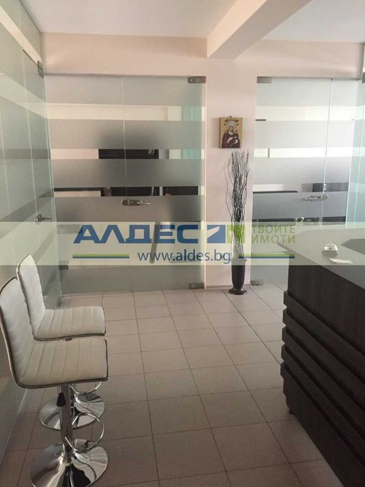 Дава се под наем Офис в София, Център - 105 кв.м за 1555 € - Снимка #6