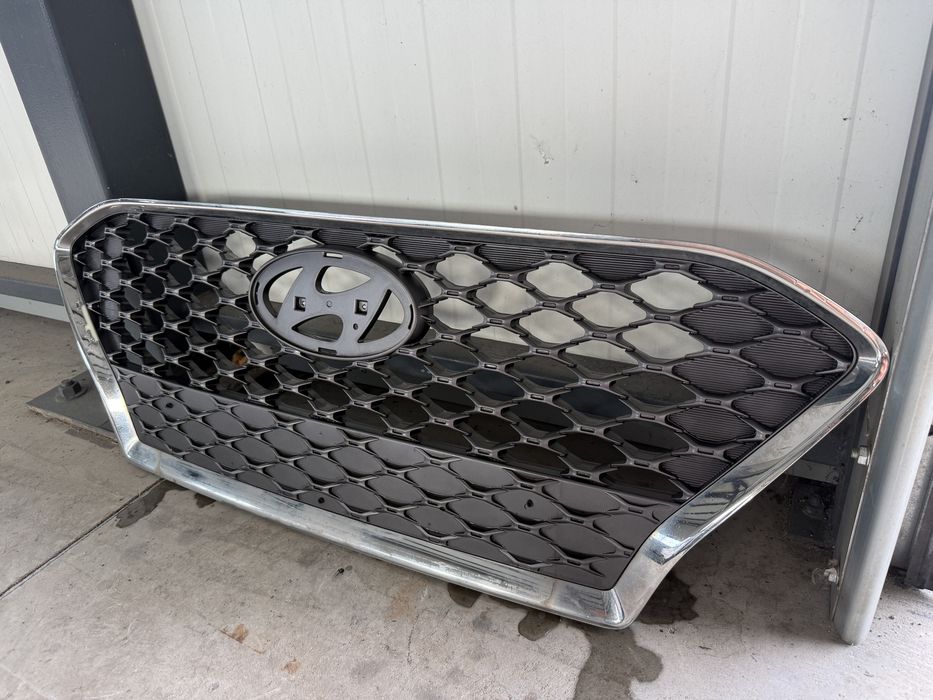Предна решетка Hyundai Kona