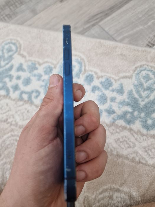 Iphone 12 64гб..