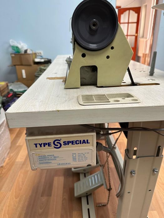 Швейную машинку "Тупикал"