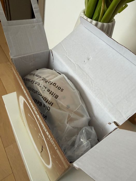 Lampa de noptiera cu diferite functii