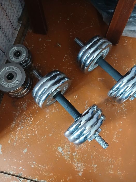 Продам  гантели  и гирю торг минимальный
