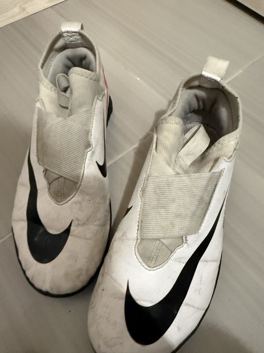 ghete de fotbal cu mini crampoane , nike air zoom