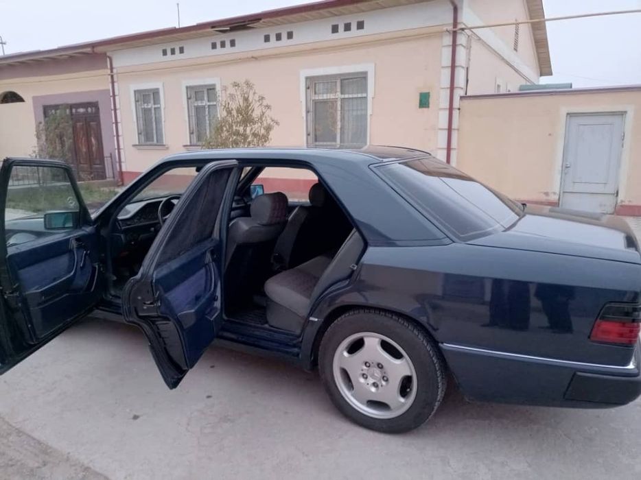 Мерседес сотилади