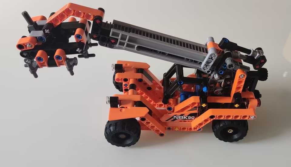 Lego Tehnic 42062 : Container Yard