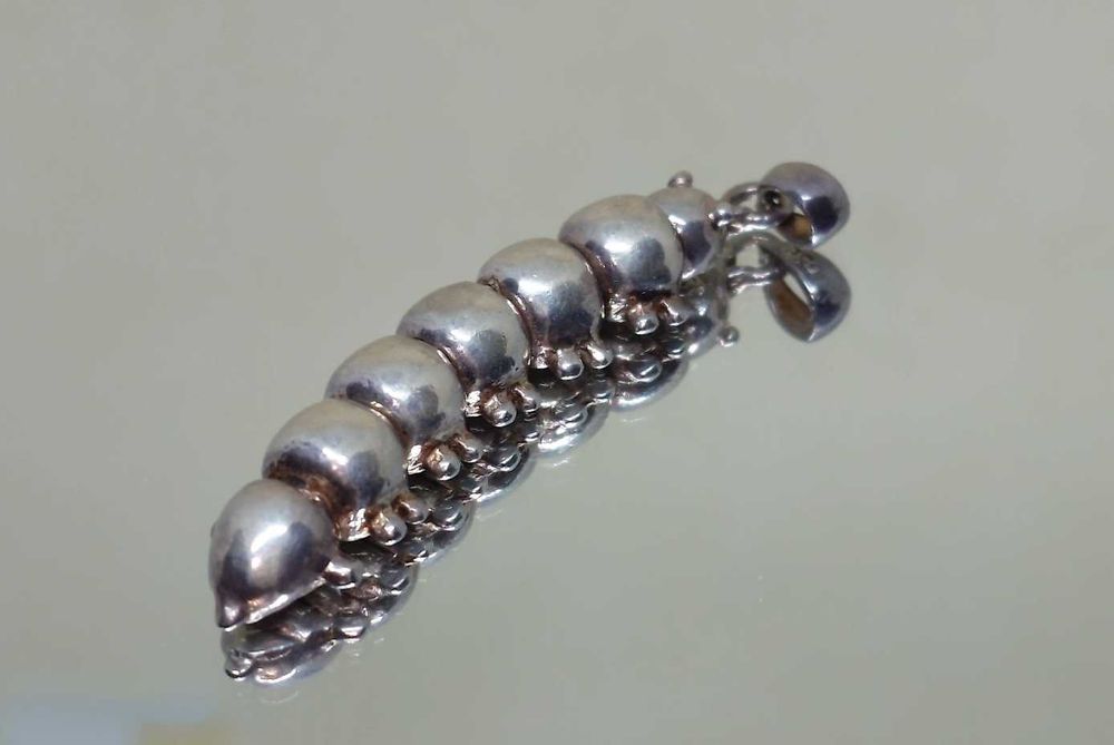 Pandantiv Articulat „Mica Omidă” – Argint 925 Masiv