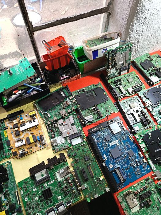 Vând placi baza la angro 20 lei buc