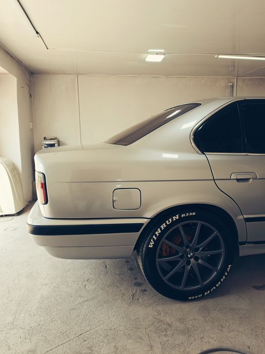 Бмв е 34 сотилади